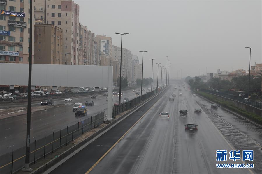 （国际）（1）雨袭科威特