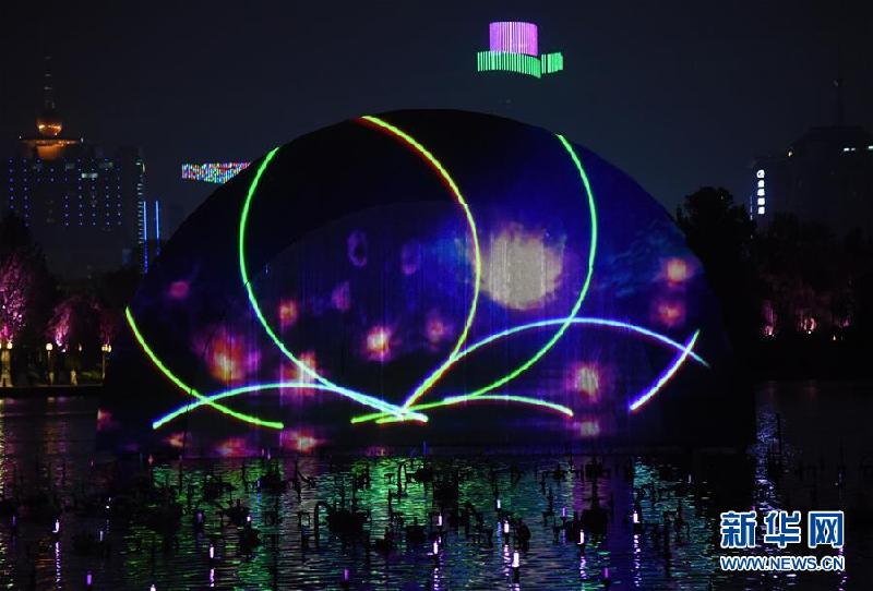 （文化）（1）“泉城夜宴·明湖秀”2019年首演在大明湖举行