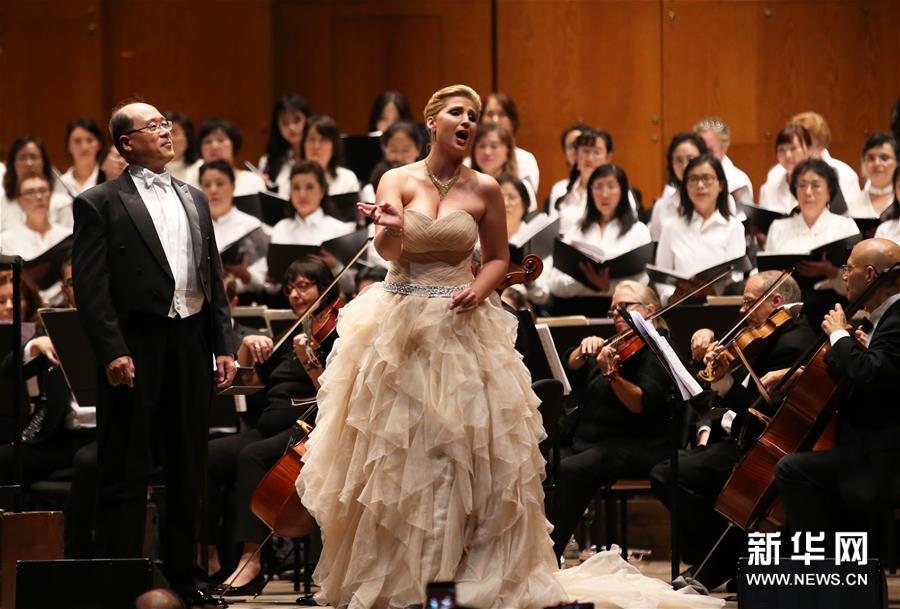 （新华视界）（9）世纪经典交响音乐会在纽约林肯中心举行