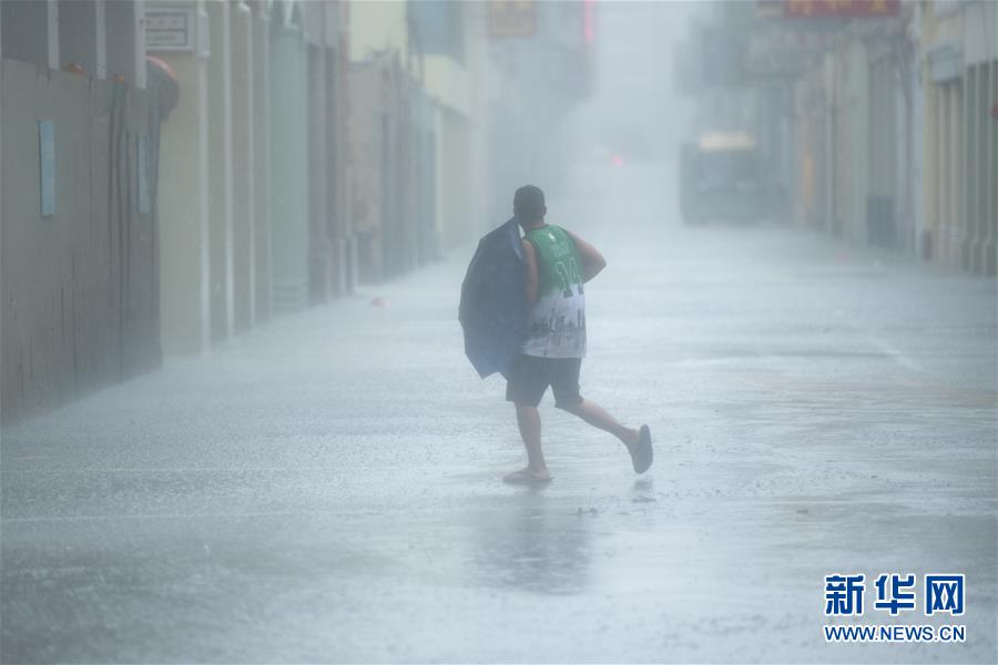 （环境）（6）台风“海高斯”袭击珠澳  澳门发出十号风球和风暴潮红色预警