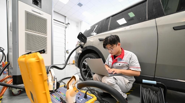 新能源汽车科技创新基地在天津启用