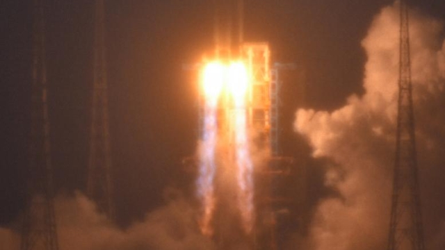 新华全媒＋丨嫦娥六号探测器成功发射