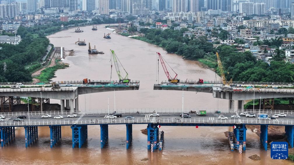  Aerial view of Pinglu Canal construction site