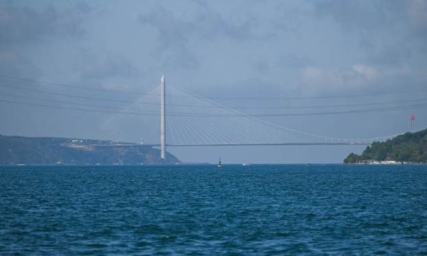 土耳其博斯普鲁斯海峡由南向北航运已恢复