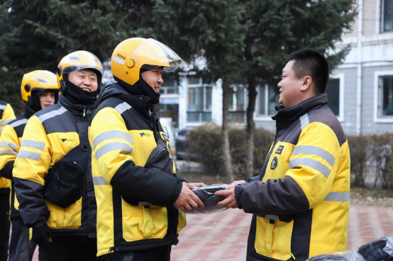 美团启动冬季配送应急机制，特殊严寒天气下为骑手额外补时、豁免差评241.png