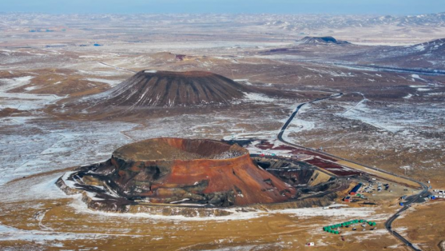 冬日乌兰哈达火山群