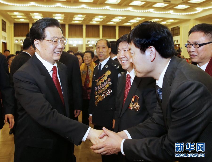 （XHDW）（2）中共中央国务院在京举行春节团拜会
