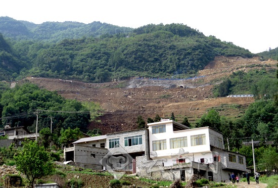 滑坡现场