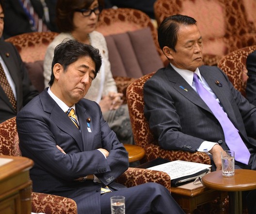 被日本网民戏称为"网络首相"的日本首相安倍晋三