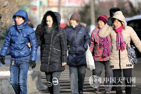 12月3日早上，雪后哈尔滨，气温低迷。(林松 摄)