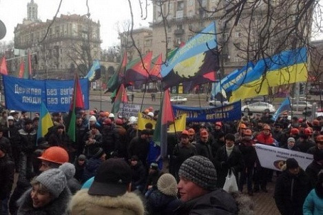 乌克兰1万名矿工举行罢工要求支付被拖欠工资
