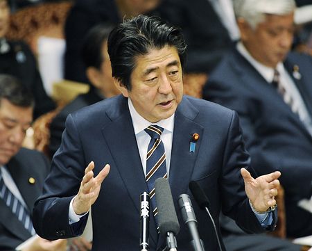 安倍时隔4个月“轻松”打高尔夫为国会养精蓄锐