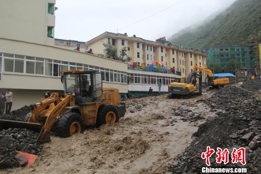 马尔康县人口_四川汶马高速预计2020年建成通车 成都三个半小时到马尔康(3)