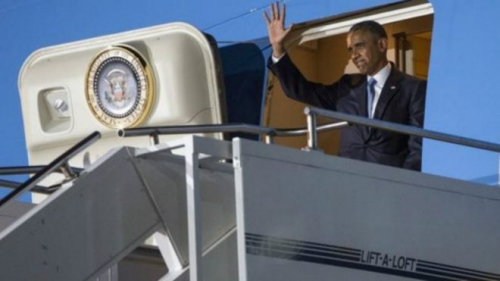 奥巴马风光访祖籍国肯尼亚见父亲继母喊“奶奶”