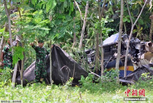 韩国产教练机在印尼航空展坠毁2名飞行员遇难（图）