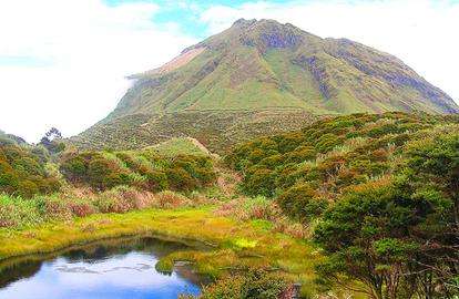 菲律宾最高峰发生林火上千登山客紧急疏散（图）