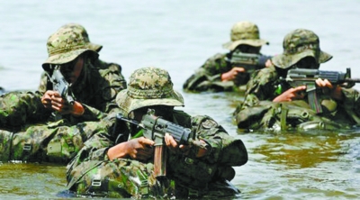 探秘韩国特种部队:海外维和大战海盗 魔鬼训练练死士兵