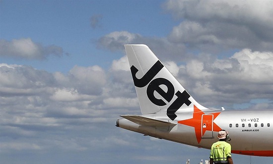 澳大利亚捷星航空一客机因乘客打架迫降巴厘岛