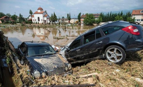 马其顿首都遭暴风雨袭击引发洪灾至少21人死亡