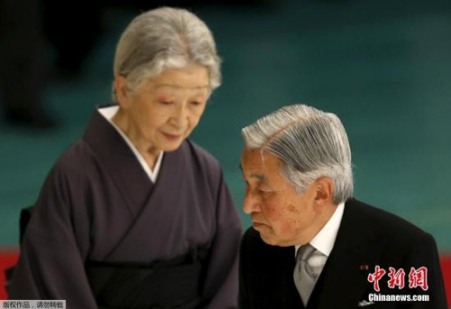 资料图：日本现任天皇夫妇