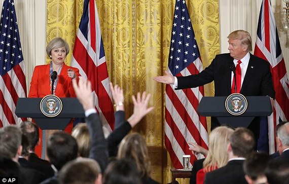 英首相拒绝180万人请愿 欢迎特朗普访英