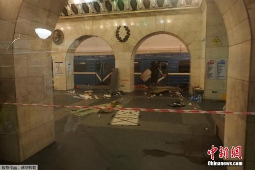 当地时间4月3日，俄罗斯圣彼得堡，圣彼得堡地铁“干草广场站”和“技术学院站”之间发生爆炸。