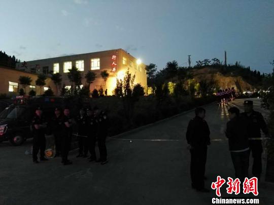 山西清徐一煤矿发生透水事故4人获救成功升井