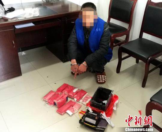 云南开远铁警摧毁一跨国贩毒案抓获毒犯38名