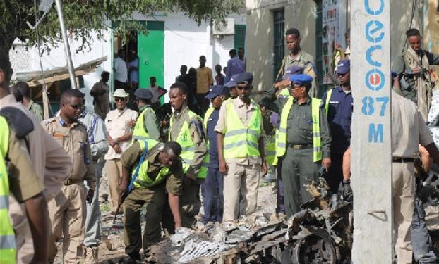 （国际）（1）索马里首都一警察局遭汽车炸弹袭击致3人死亡