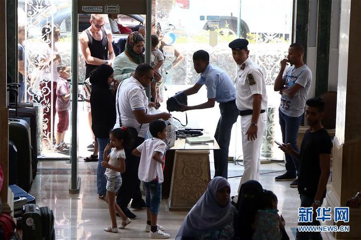 （国际）（3）埃及胡尔加达：游客遇袭度假村加强安保警戒 