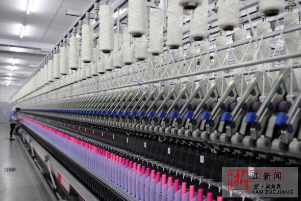 新澳纺织机器换人。