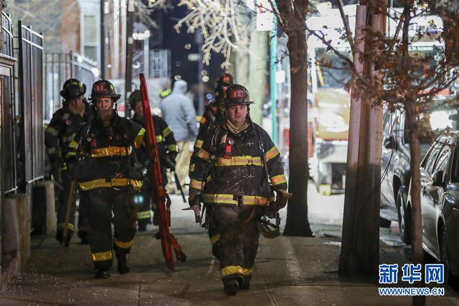 （国际）（5）纽约一公寓发生火灾　至少12人死亡