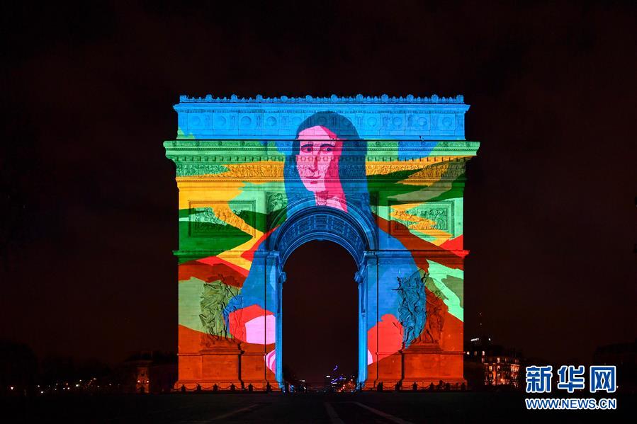 （国际）（4）巴黎凯旋门“换装”迎新年