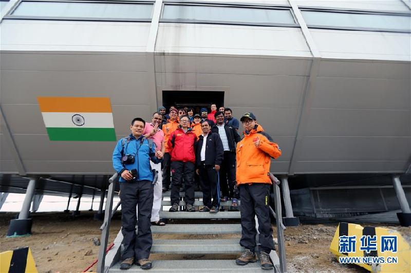 （第34次南极科考）（2）中国科考队访问印度巴拉提站