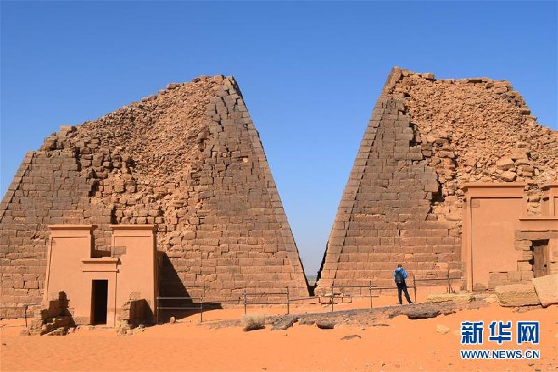 （国际）（1）探访世界文化遗产——苏丹金字塔