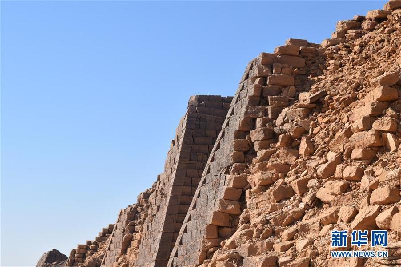 （国际）（4）探访世界文化遗产——苏丹金字塔