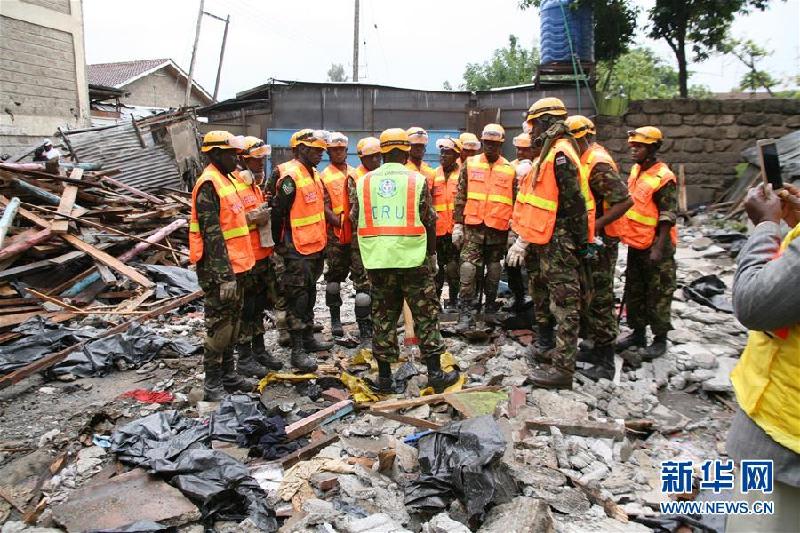 （国际）（1）肯尼亚首都一临时建筑拆除时发生坍塌致2死6伤