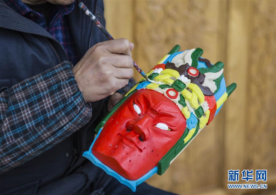 #（社会）（5）贵州安顺：精雕细琢的地戏面具