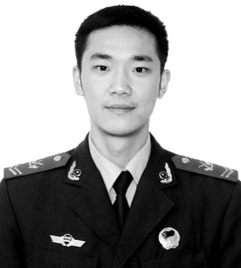 四川火灾中搜寻民众牺牲消防战士吴俊寰被批准为烈士