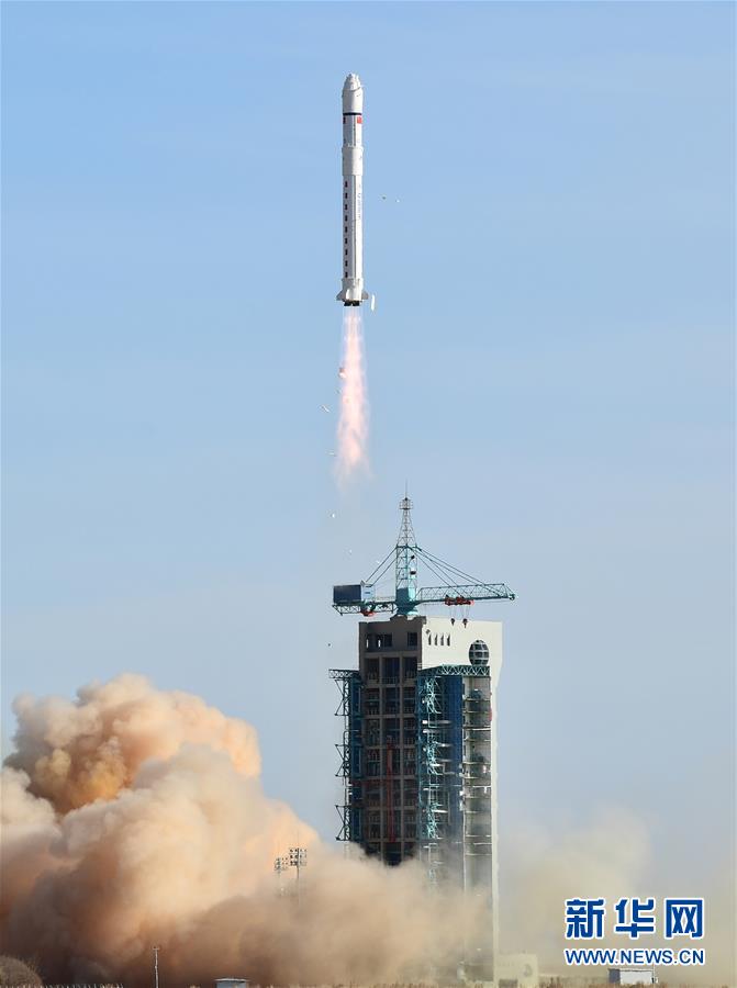 （图文互动）（2）我国成功发射首颗电磁监测试验卫星“张衡一号”