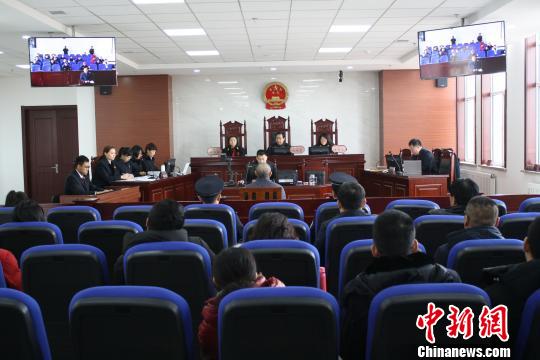 内蒙古乌兰察布市原副市长赵锦受贿案一审开庭