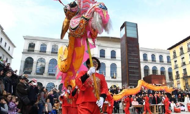 （国际）（5）马德里举行中国文化“快闪”文艺表演