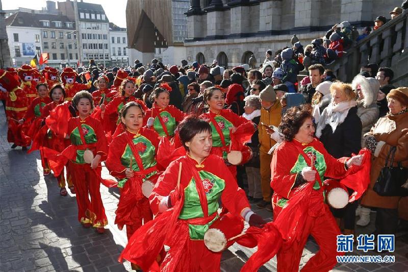 （国际）（2）比利时华侨华人举办2018春节巡游