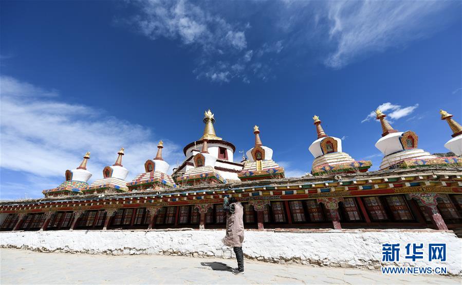 （XHDW）（3）藏传佛教古塔——藏娘佛塔