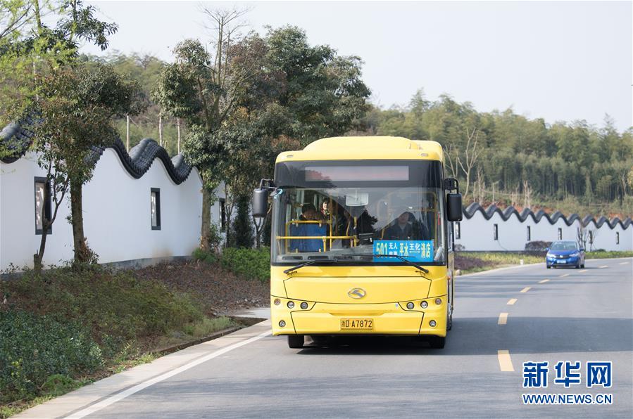 （新时代新气象新作为）（5）“四好农村路”推动“美丽乡村”建设