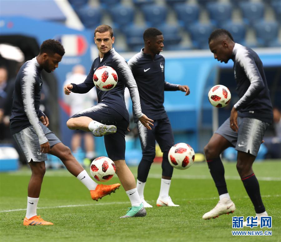 （世界杯）（1）足球——法国队备战半决赛