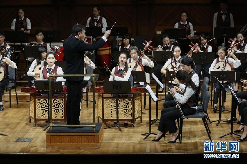 （国际·图文互动）（4）中美青少年联袂演出 中国民乐亮相美国知名学府