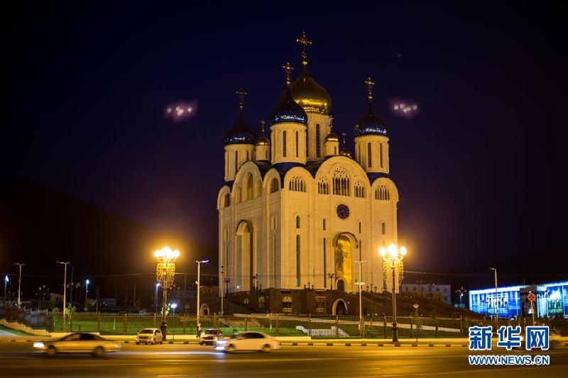这是9月15日在俄罗斯南萨哈林斯克拍摄的教堂.