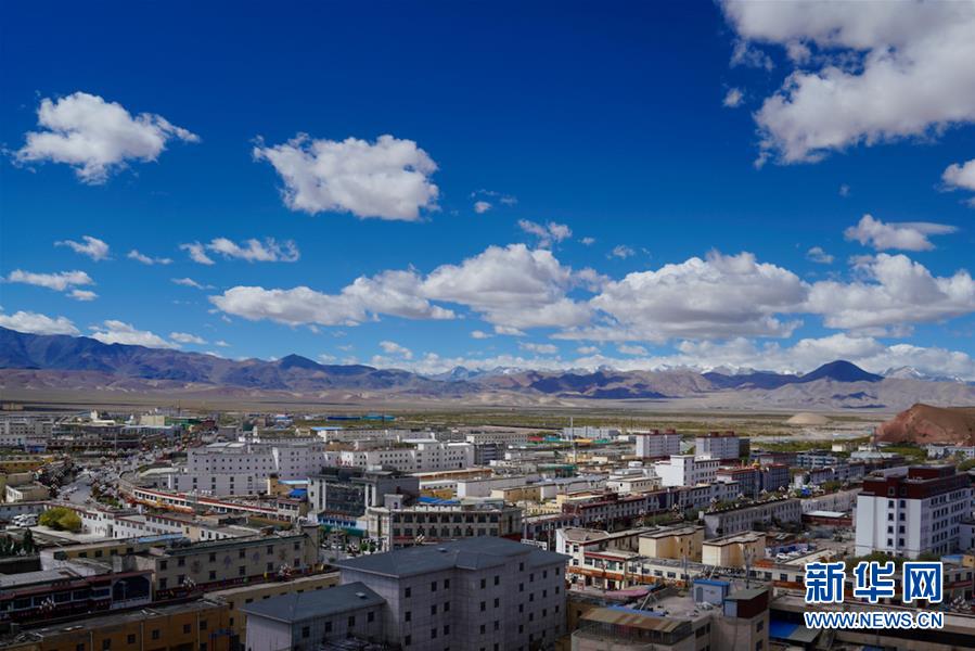 （壮阔东方潮 奋进新时代——庆祝改革开放40年）（2）西藏：焕然一新的狮泉河镇