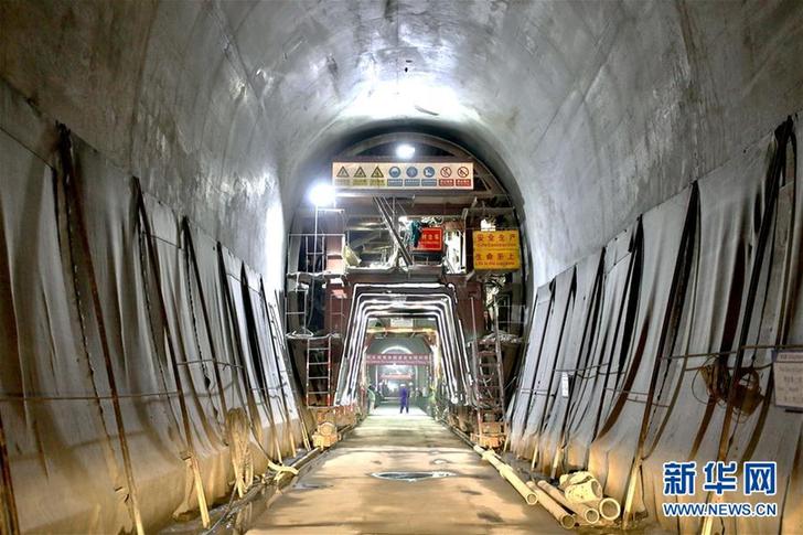（国际·图文互动）（2）中企承建东非最长铁路隧道在肯尼亚贯通
